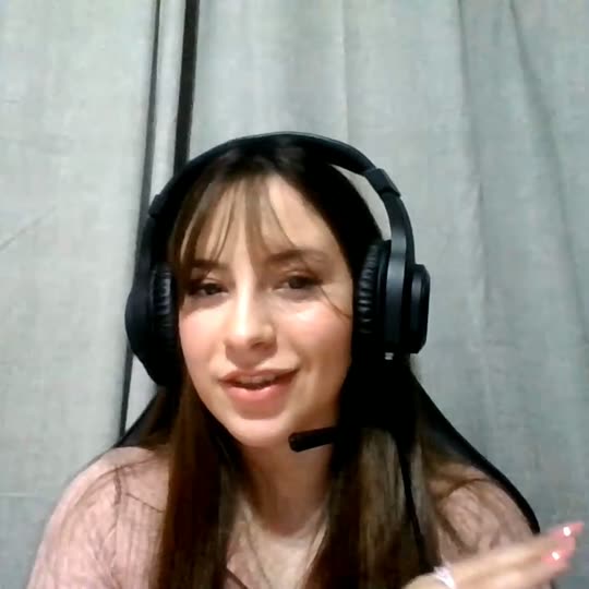Antonella, from Argentina. If you did not laugh, she does not count it as a good class.